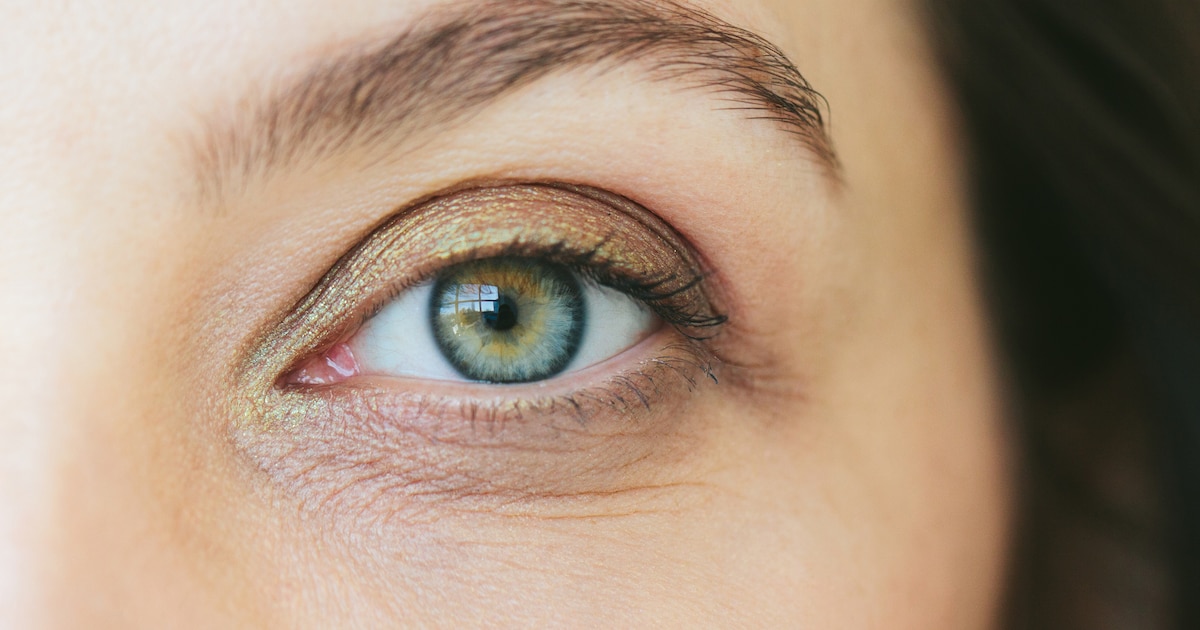 These early warning signs can help you recognize rare eye cancer