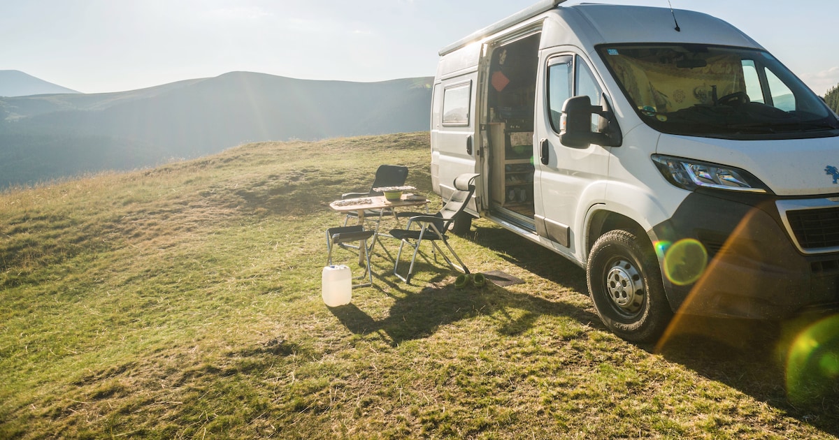 A family with four children is stuck in a camper in Argentina because no one can read the error code
