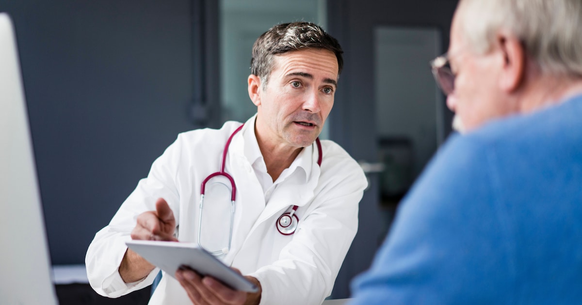 “Intrusive or stubborn”: Doctor reveals why he puts healthy patients on sick leave