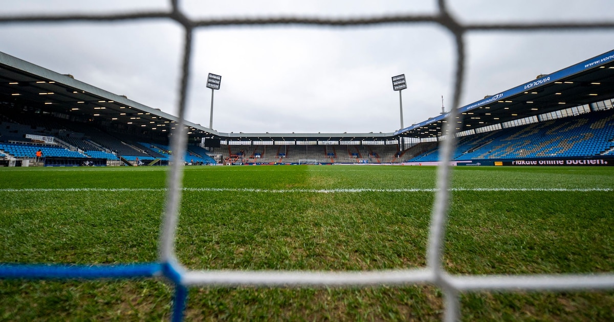 Football goal in Erlangen collapses – child dies
