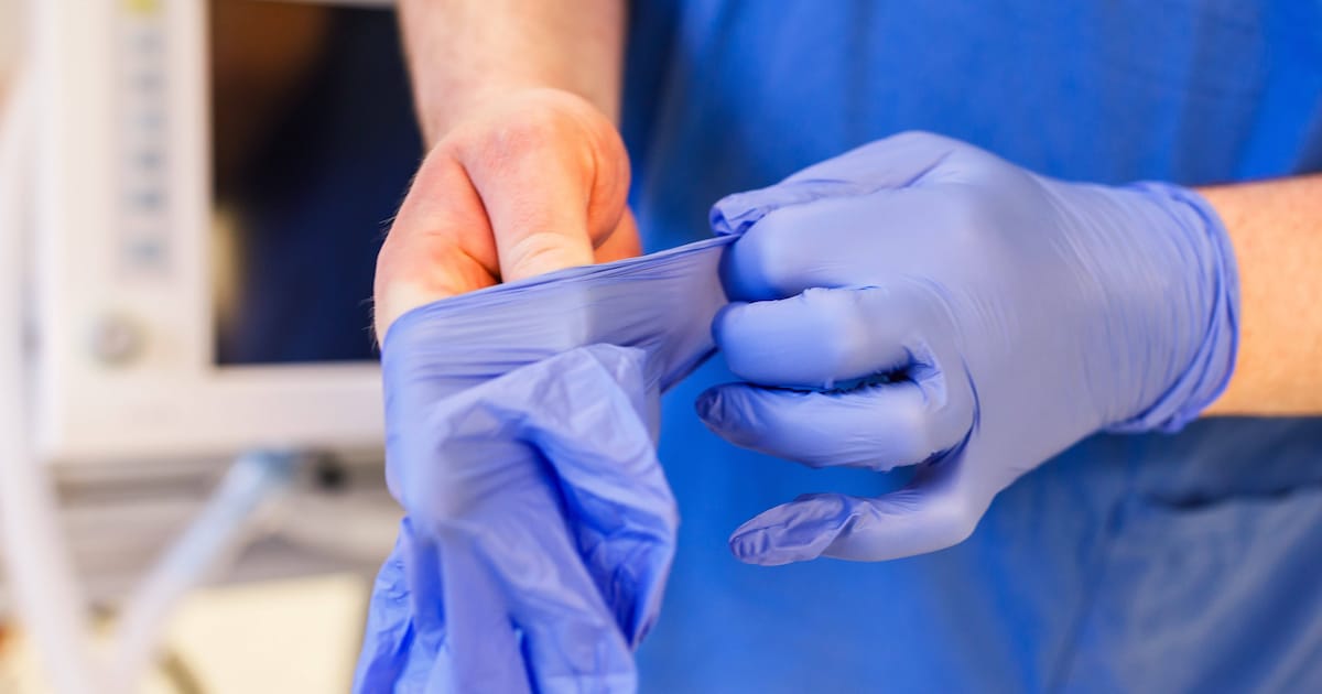 Danish researchers turn disposable gloves into CO2 filters