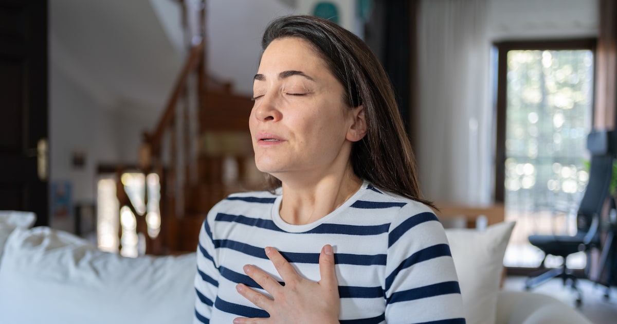 If you can’t breathe when you’re stressed, it could be screen apnea