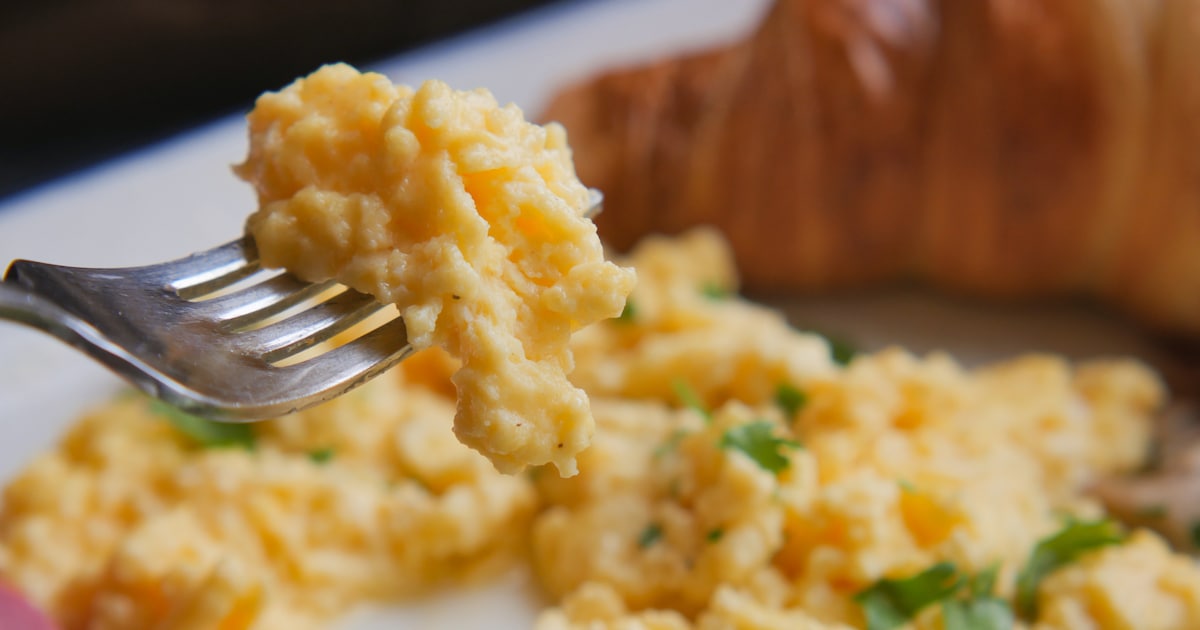 Star chef Gordon Ramsay: This is how you can make the perfect fluffy scrambled eggs