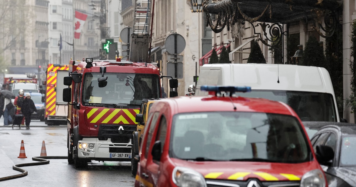 Luxury hotel “Bristol” in Paris burns: 400 people evacuated
