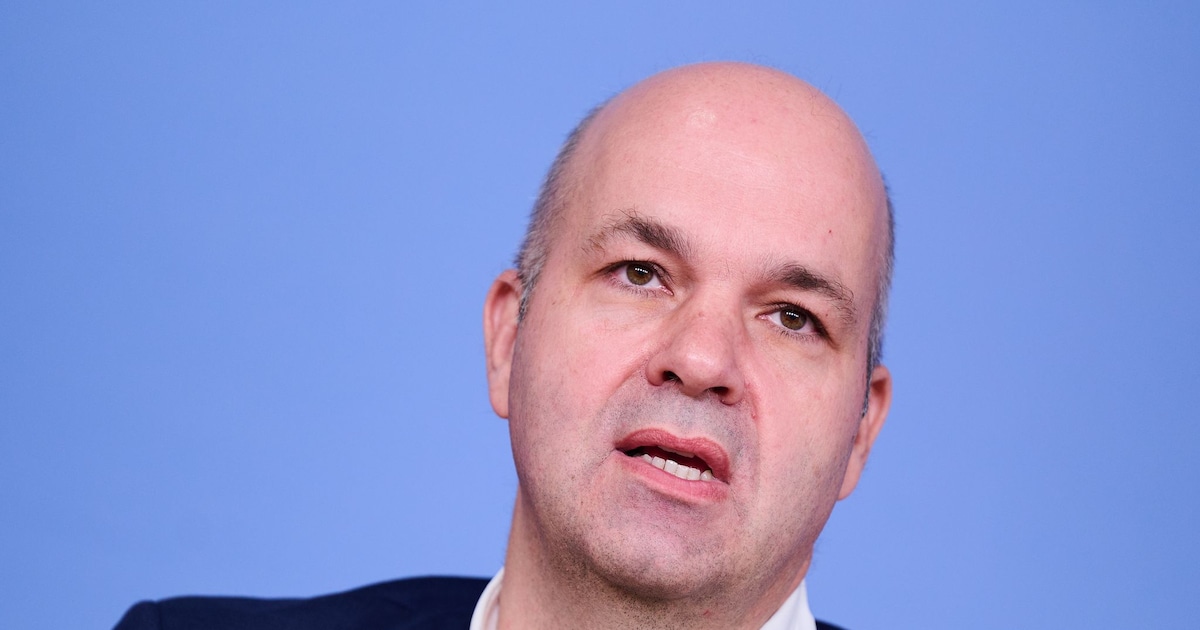 Fratzscher delivers the next quixotic attempt at cupping