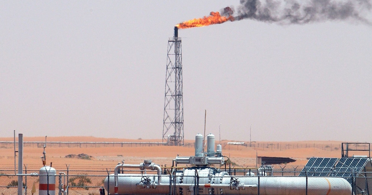 Iran escalation: Oil jumps in double digits – markets nervous, gold in demand