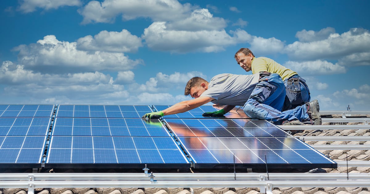 Because of the Iran War: Suddenly the Germans are throwing themselves into solar systems again