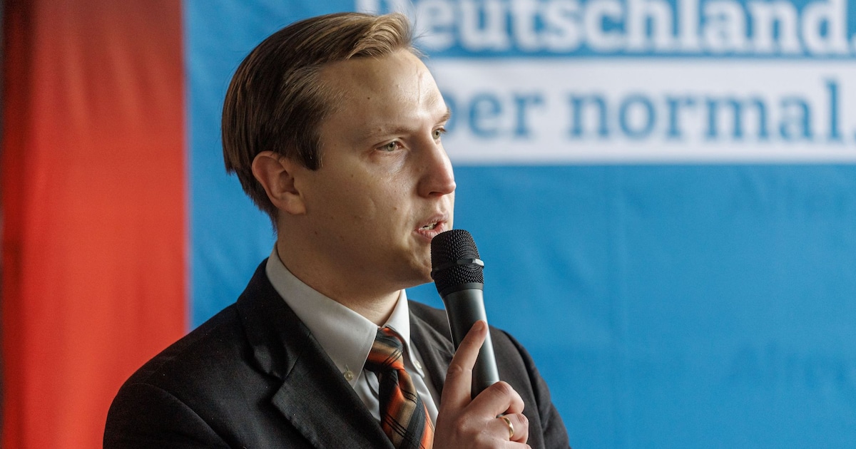 AfD young politician is allowed to stay, but has to give up all offices
