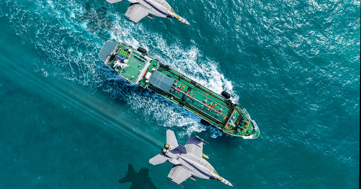 Tanker officer over Hormuz: “We hope nothing hits”