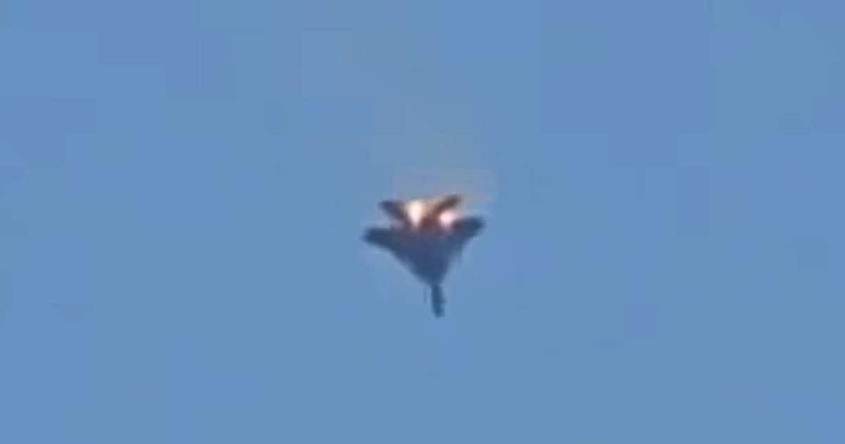 Video shows burning US fighter jet crashes over Kuwait