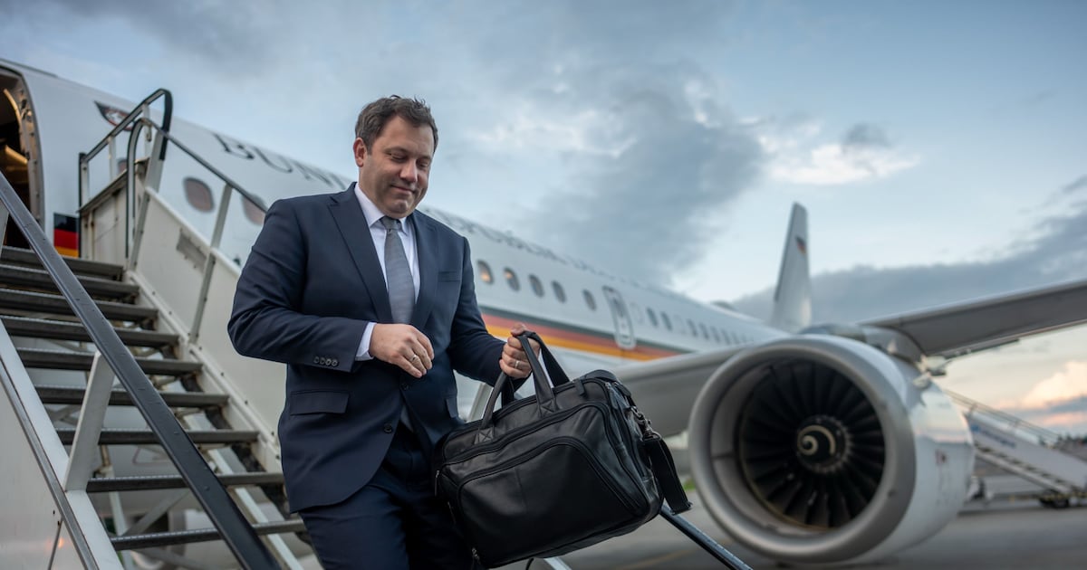 Why Klingbeil wants the money in your savings account